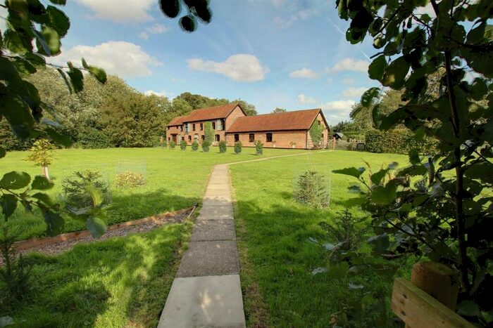 4 Bedroom Barn Conversion For Sale In Thoresthorpe, Alford, LN13