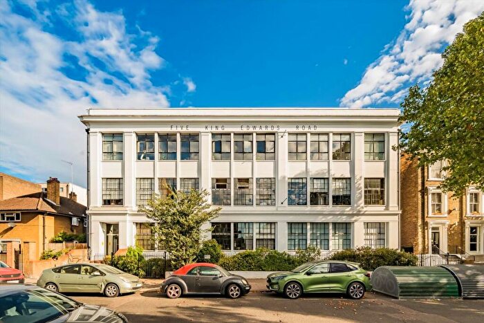 2 Bedroom Flat For Sale In King Edward's Road, Homerton, E9