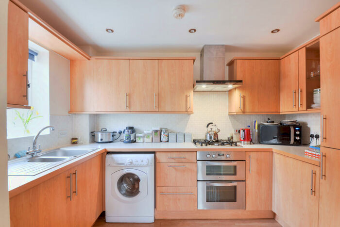 2 Bedroom Apartment To Rent In Stavely Way, Gamston, NG2