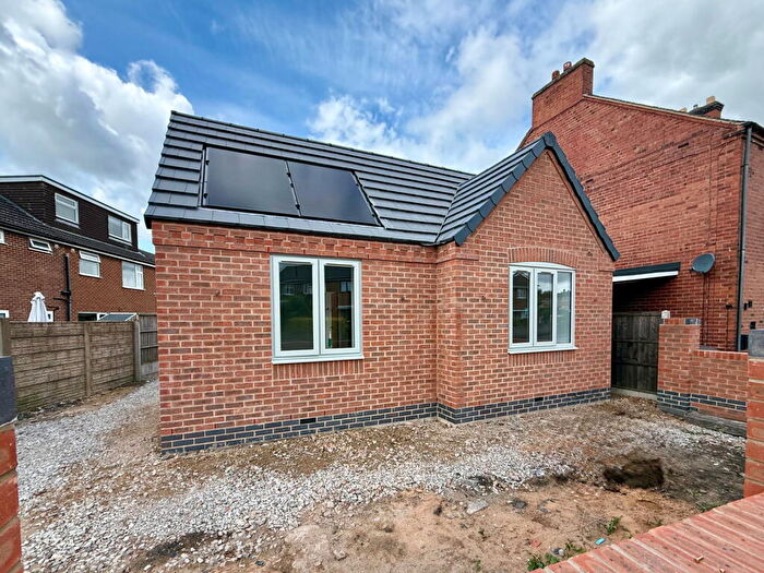 2 Bedroom Detached Bungalow For Sale In Belvoir Crescent, Newhall, DE11