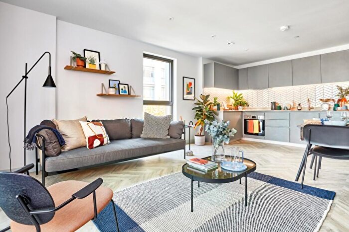 3 Bedroom Apartment To Rent In Dovetail, New Kingsley Road, St Philips, Bristol, Bristol City, BS2