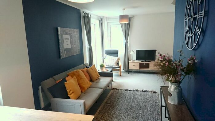 2 Bedroom Flat To Rent In High Street, Southampton, SO14