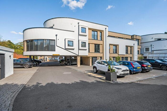 2 Bedroom Flat For Sale In Court Lane, Oaks View Court Lane, KT19