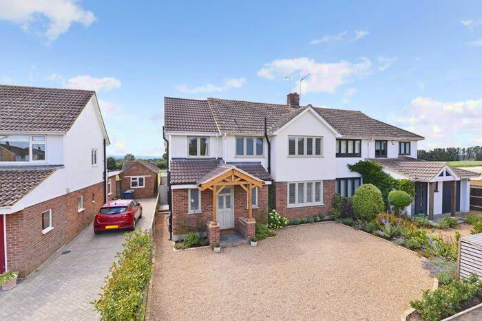 4 Bedroom Semi-Detached House To Rent In Primrose Ridge, Godalming, GU7