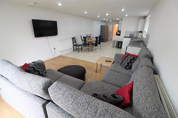 6 Bedroom House To Rent In Wyeverne Road, Cathays, Cardiff, CF24