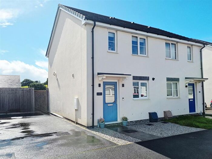 2 Bedroom Semi-Detached House For Sale In Barley Rise, Launceston, PL15