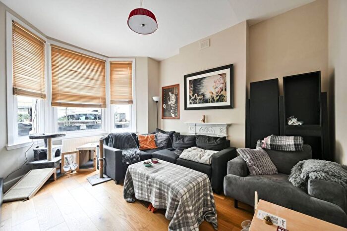 2 Bedroom Flat To Rent In Portnall Road, Maida Vale, London, W9