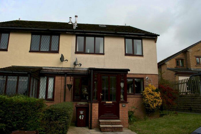 2 Bedroom Semi-detached House To Rent In Beresford Avenue, Chapel-En-Le-Frith, SK23