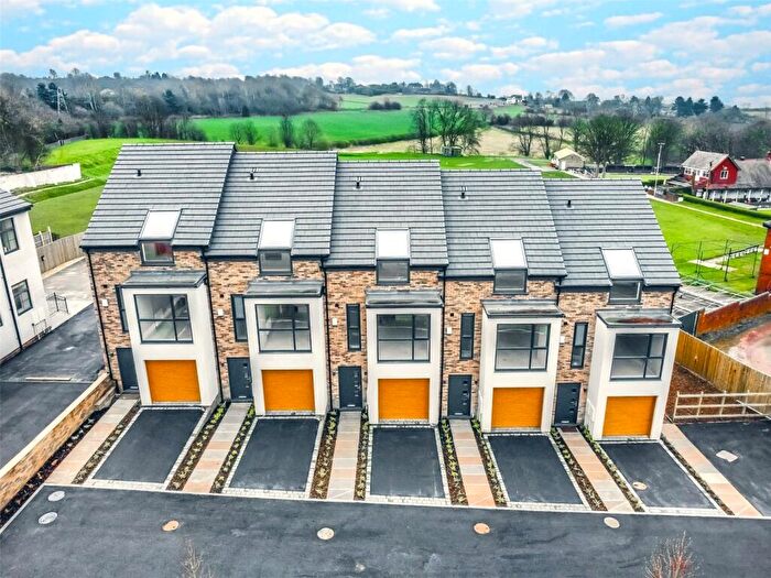 3 Bedroom Terraced House To Rent In Spen Lane, Gomersal, Cleckheaton, West Yorkshire, BD19