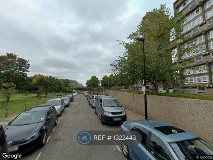 3 Bedroom Flat To Rent In London, London, E14