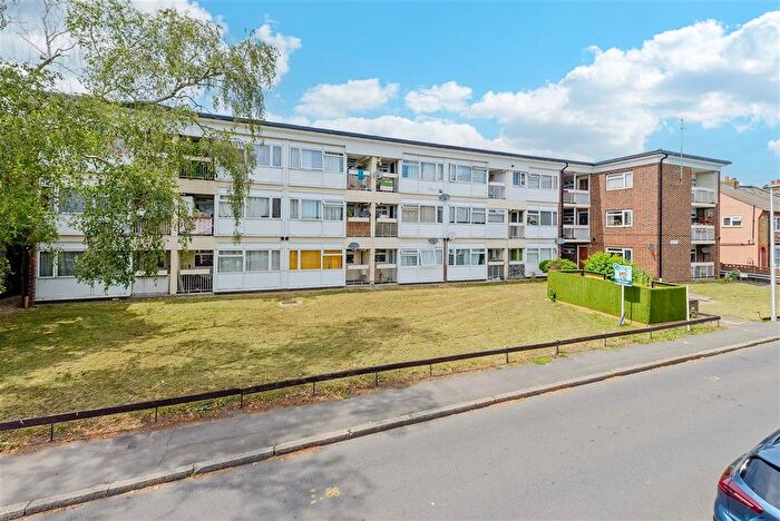Studio For Sale In Prospect Road, Woodford Green, Essex, IG8
