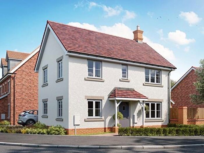 3 Bedroom Detached House For Sale In West Street, Sompting, BN15