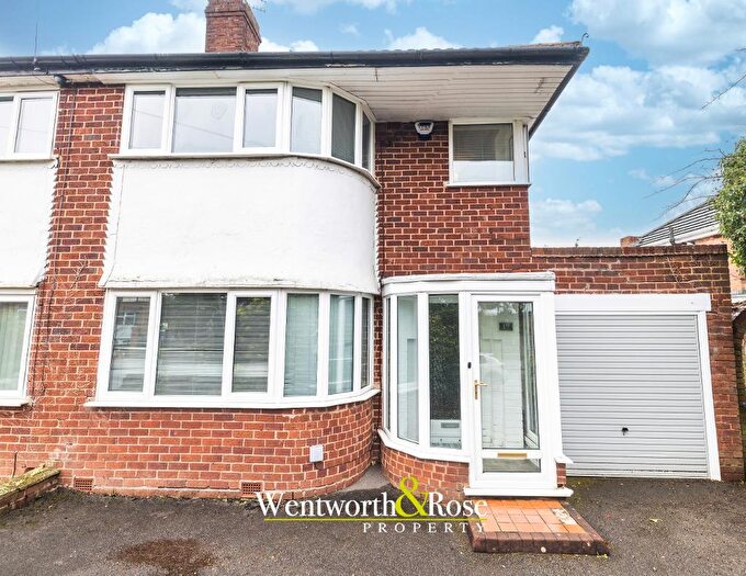 3 Bedroom Semi Detached House For Sale In Dwellings Lane, Quinton, Birmingham, B32