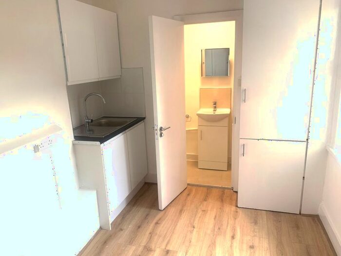 1 Bedroom Studio To Rent In Archway Road, London, N6