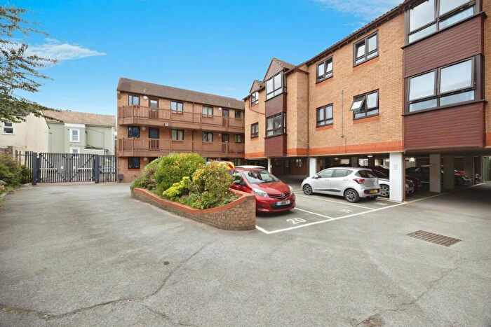 2 Bedroom Retirement Property For Sale In Albert Road, Southsea, PO5