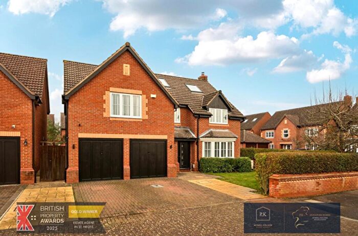 6 Bedroom Detached House For Sale In Audley Close, Great Gransden, SG19