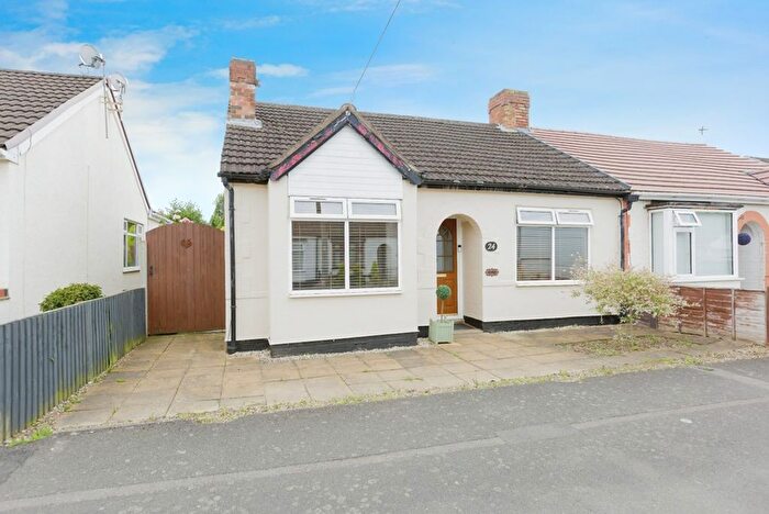 3 Bedroom Semi-Detached Bungalow To Rent In Tentercroft Avenue, Syston, LE7