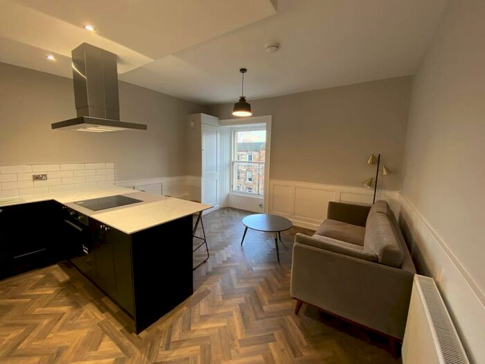 2 Bedroom Flat To Rent In Leith Walk, Edinburgh, EH6