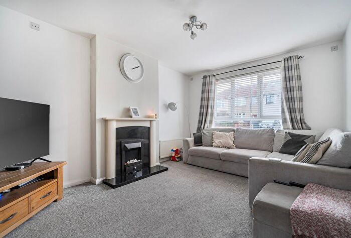 3 Bedroom End Terrace House For Sale In Grimsbury Road, Bristol, Gloucestershire, BS15