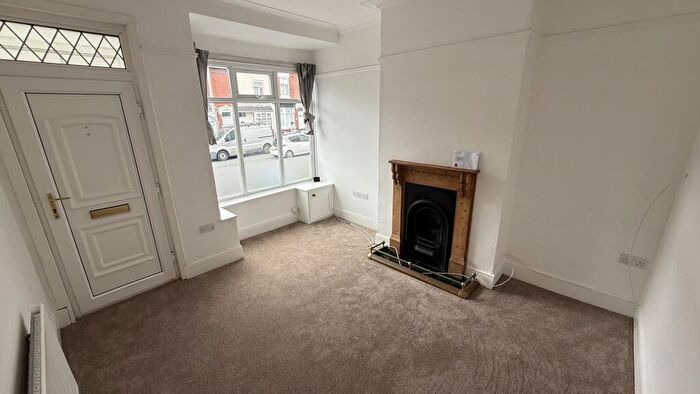 2 Bedroom Terraced House To Rent In Thimblemill Road, Smethwick, B67