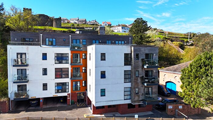 2 Bedroom Apartment For Sale In West Strand, Whitehaven, CA28