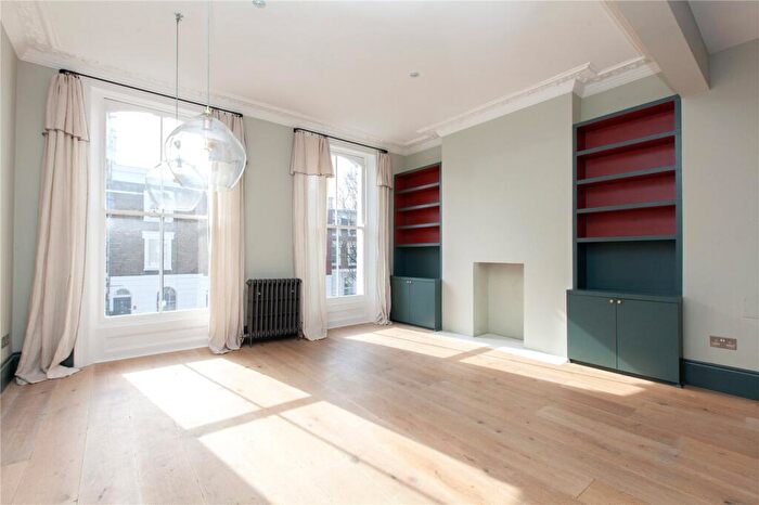 3 Bedroom Flat To Rent In Offord Road, Islington Central, N1