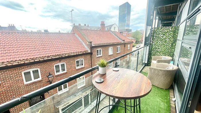 2 Bedroom Property To Rent In Friars Gate, Newcastle Upon Tyne, NE1