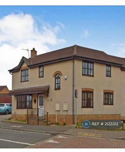 4 Bedroom End Of Terrace House To Rent In Abbotsbury, Milton Keynes, MK4