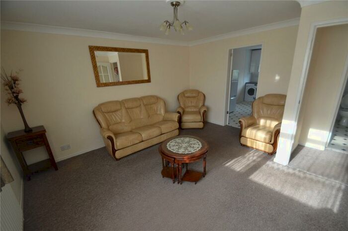 2 Bedroom Flat To Rent In St. Godwalds Road, Bromsgrove, Worcestershire, B60
