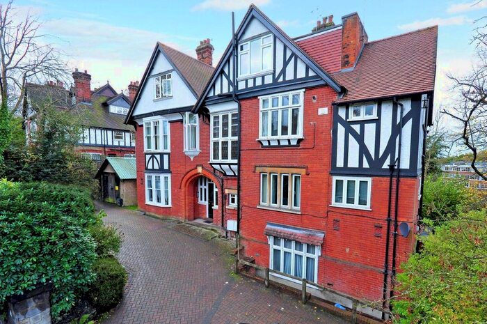 1 Bedroom Flat To Rent In Frant Road, Tunbridge Wells, TN2