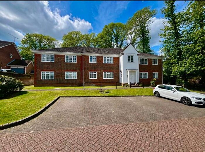 1 Bedroom Apartment To Rent In Bagshot, GU19