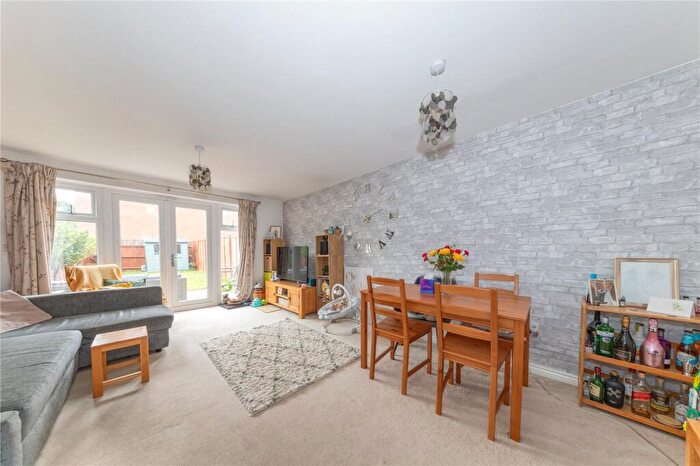 2 Bedroom Terraced House For Sale In Verde Close, Luton, Bedfordshire, LU2