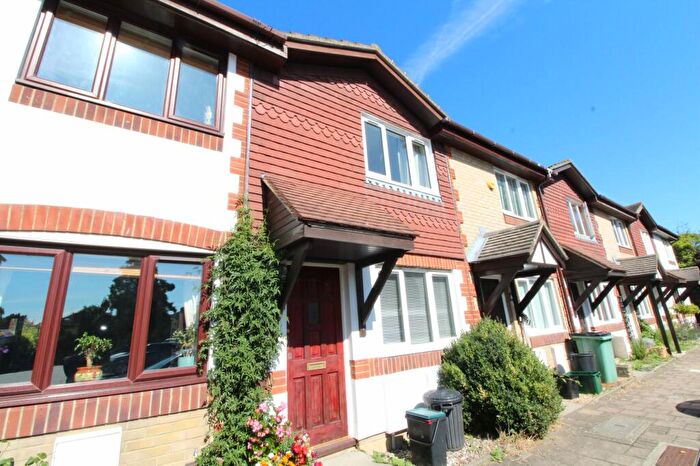 2 Bedroom Cottage To Rent In St. Timothys Mews, Bromley, BR1