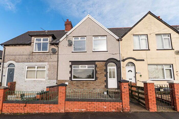 3 Bedroom Terraced House For Sale In Pen-Rhiw Avenue, Oakdale, NP12