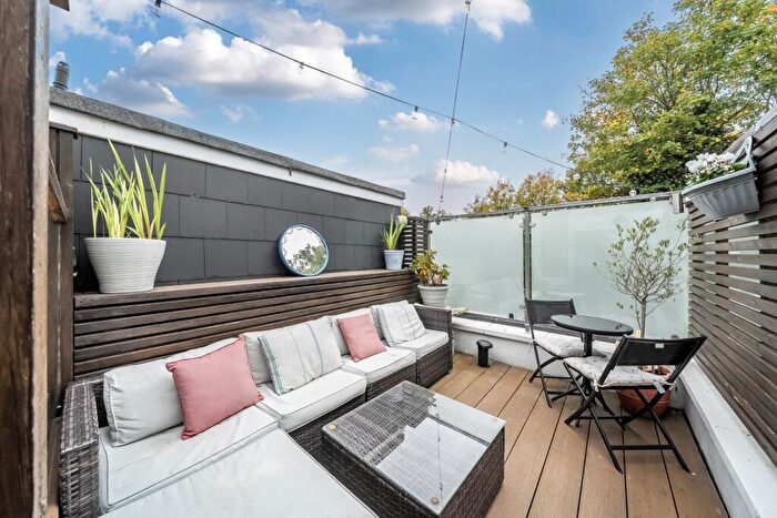 3 Bedroom Duplex For Sale In Abercrombie Street, Battersea, London, SW11