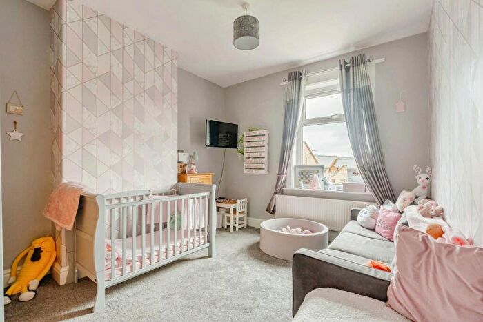 5 Bedroom Terraced House For Sale In Keighley Road, Colne, BB8