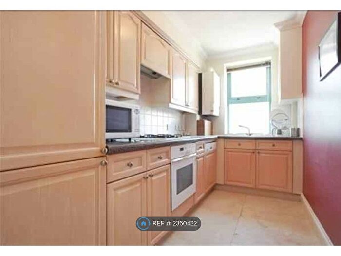 2 Bedroom Flat To Rent In Shoot Up Hill, London, NW2