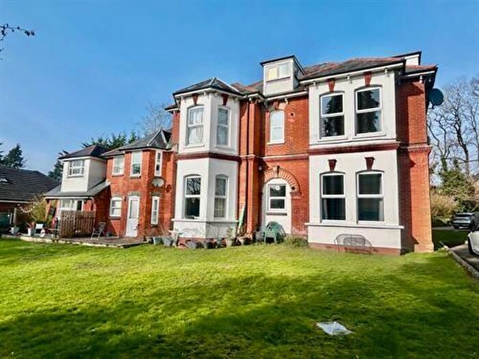 1 Bedroom Apartment To Rent In Church Lane West, Aldershot, GU11