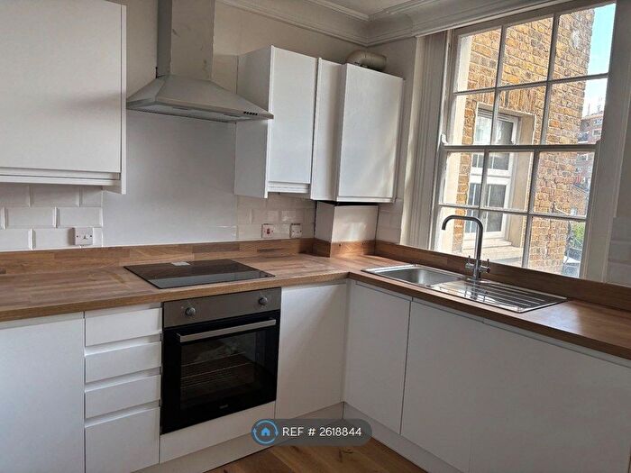 3 Bedroom Flat To Rent In Danbury Street, London, N1