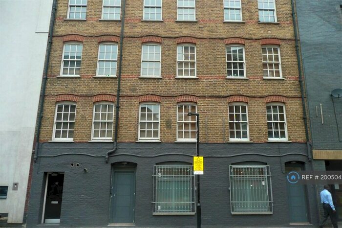 2 Bedroom Flat To Rent In Hornsey Road, London, N7