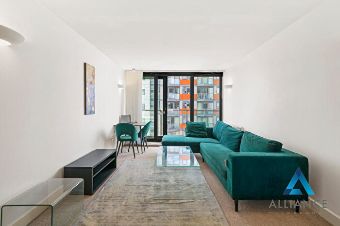 1 Bedroom Flat To Rent In Neutron Tower, Blackwall Way, London, E14