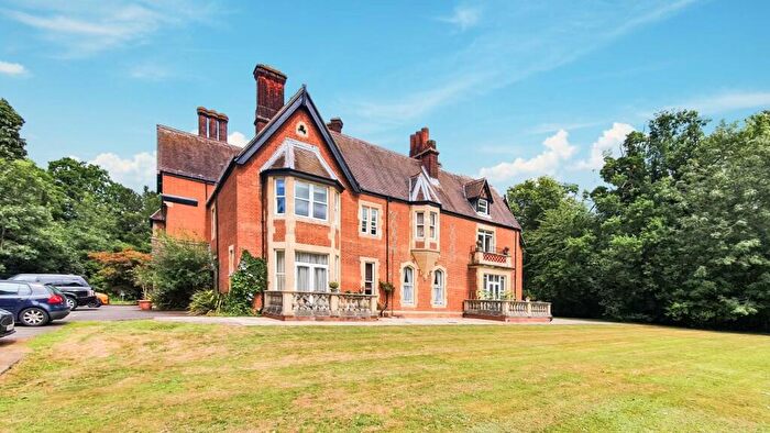 2 Bedroom Apartment To Rent In The Mansion, Stevenage, SG1