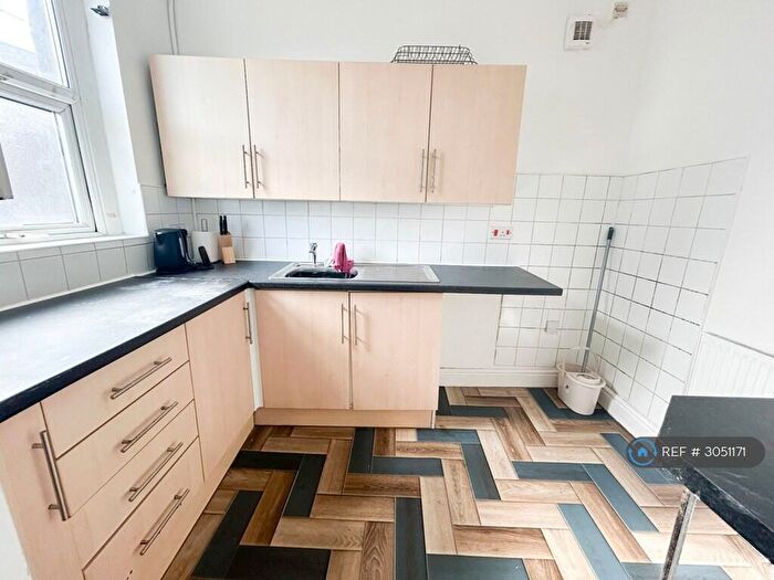 2 Bedroom Flat To Rent In Mill Parade, Newport, NP20