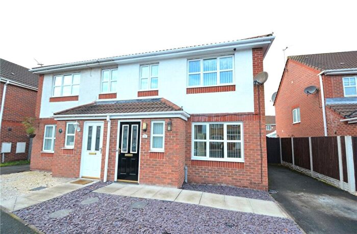 3 Bedroom Semi-Detached House To Rent In Fendale Avenue, Moreton, Wirral, CH46