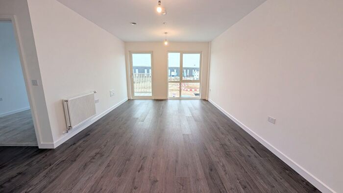 2 Bedroom Flat To Rent In Calotype Lane, Harrow, HA1