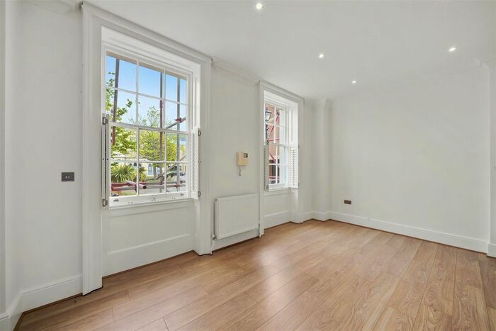 1 Bedroom Maisonette To Rent In Northumberland House, Isleworth, TW7