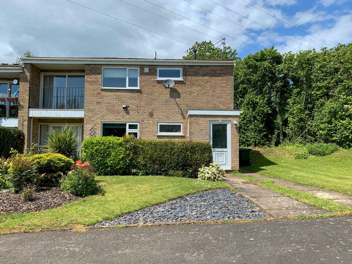 2 Bedroom Apartment To Rent In Norton Road, Daventry, Northants, NN11