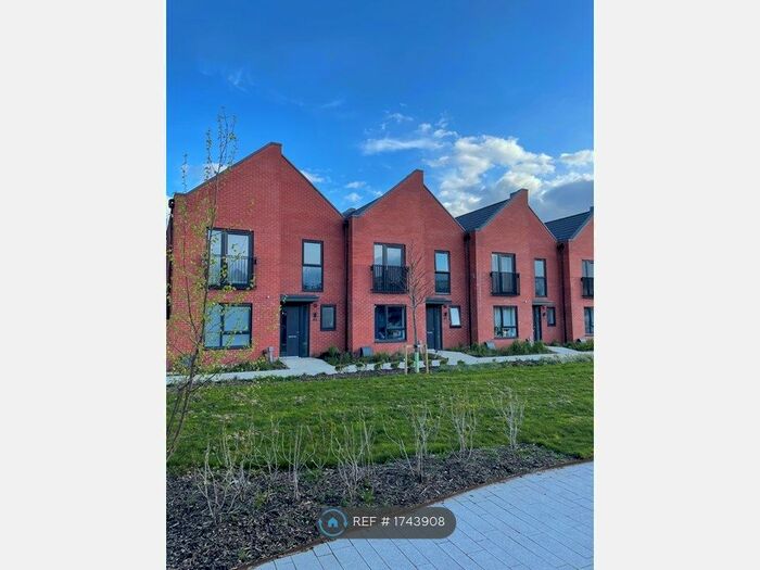 3 Bedroom Terraced House To Rent In Swan Place, Leicester, LE3