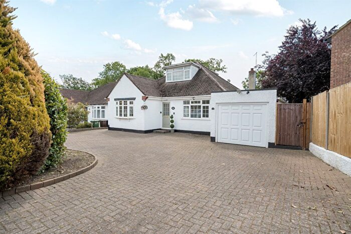 4 Bedroom Bungalow For Sale In South Riding, Bricket Wood, St. Albans, AL2
