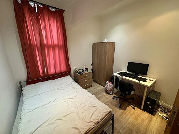 Block Of Flats To Rent In Clarendon Road, Leeds, LS2